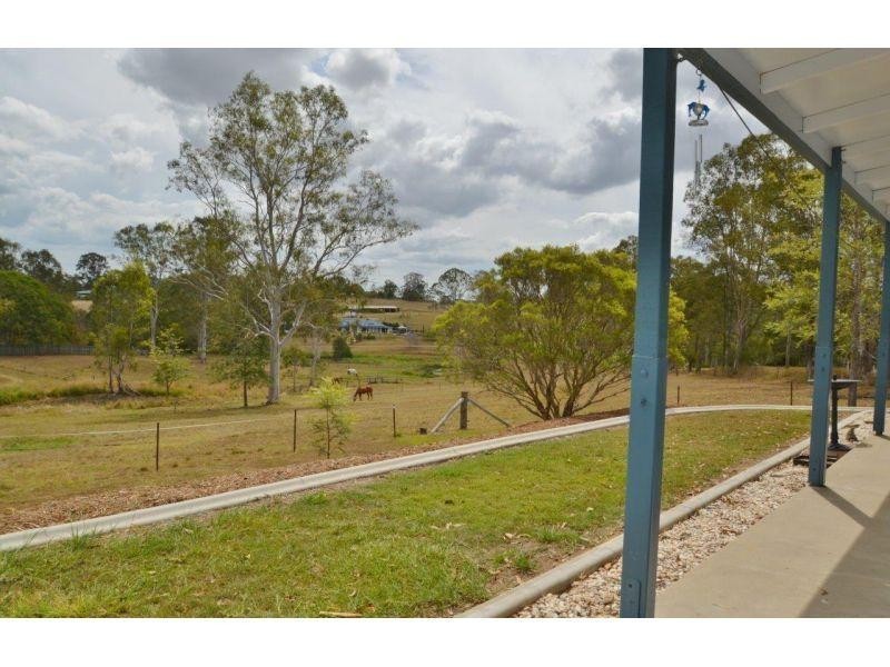 1 Rocks Road, Southside QLD 4570