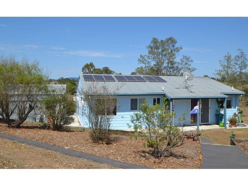 1 Rocks Road, Southside QLD 4570