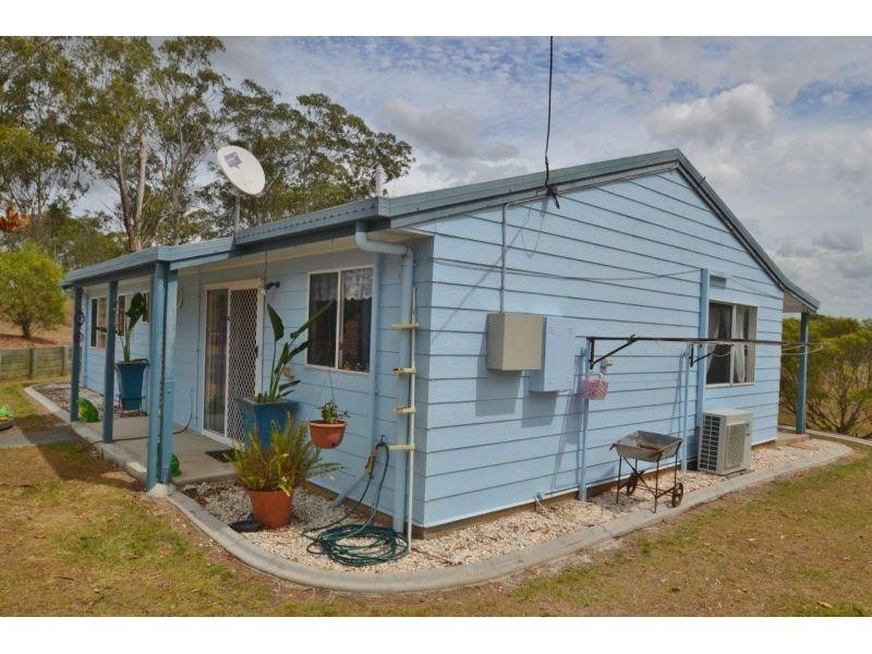 1 Rocks Road, Southside QLD 4570