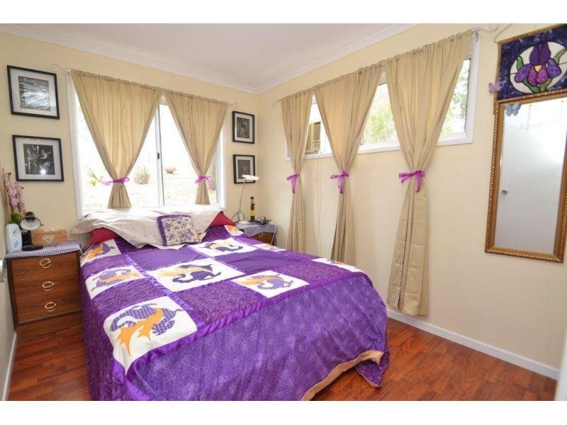 1 Rocks Road, Southside QLD 4570