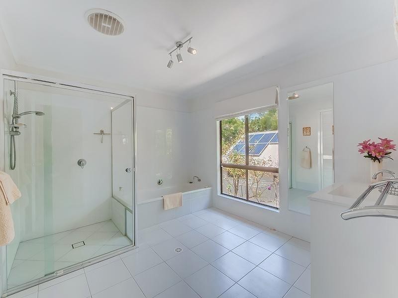 26 Banksia Ave, Noosa Heads QLD 4567