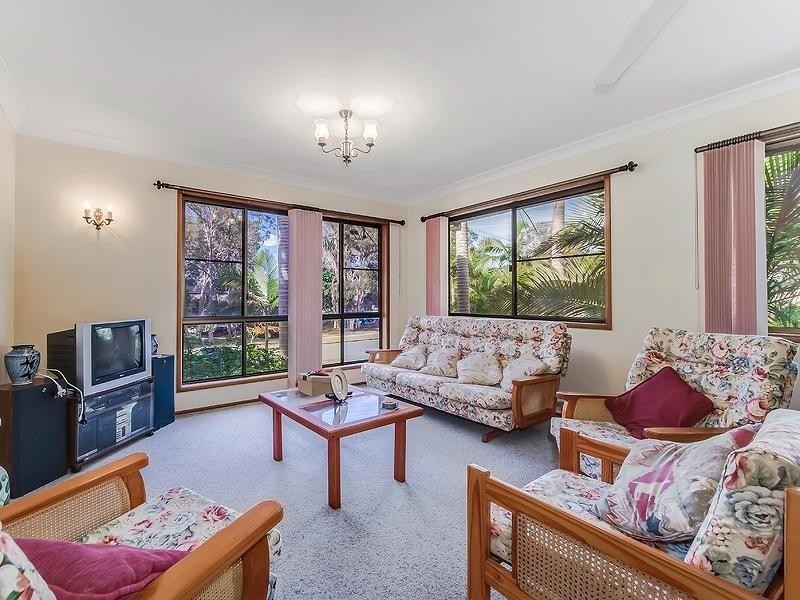 96 Ward St, Tewantin QLD 4565