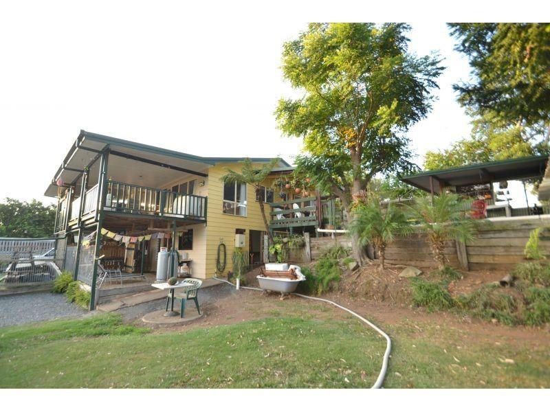 16 Corbet Road, Jones Hill QLD 4570