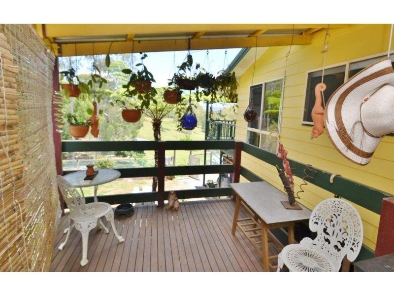 16 Corbet Road, Jones Hill QLD 4570