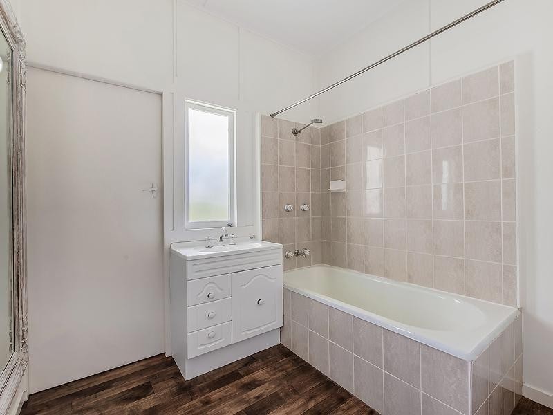 57 – 59 Hilton Esplanade, Noosaville QLD 4566