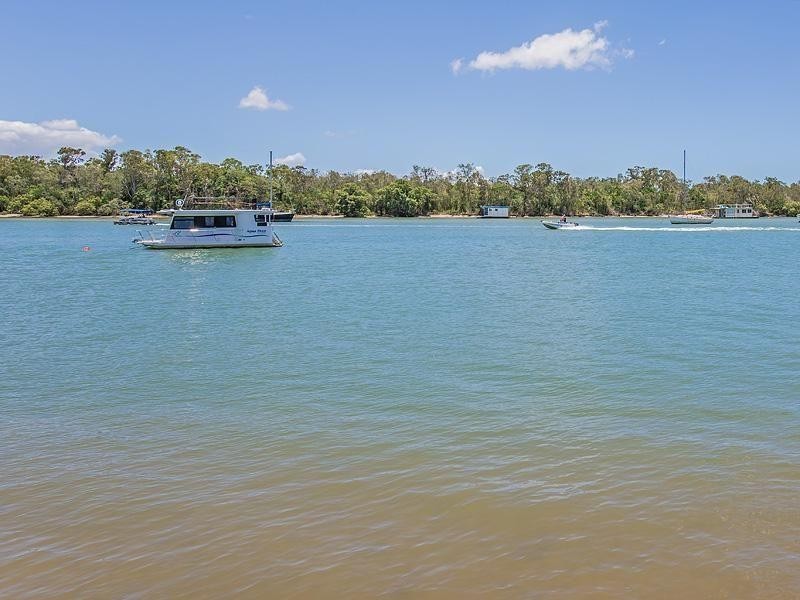 57 – 59 Hilton Esplanade, Noosaville QLD 4566