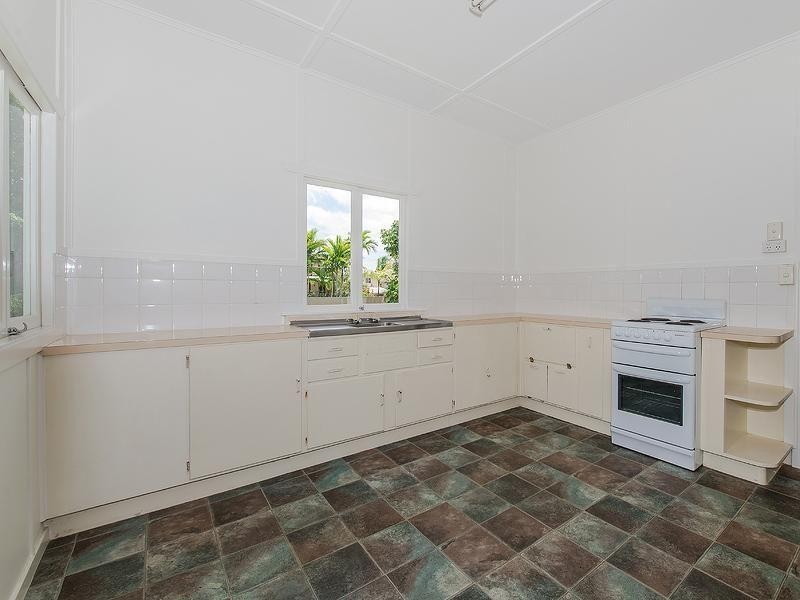 57 – 59 Hilton Esplanade, Noosaville QLD 4566