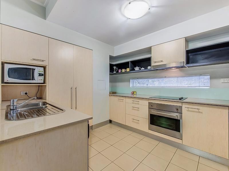 2/283-285 Weyba Road, Noosaville QLD 4566