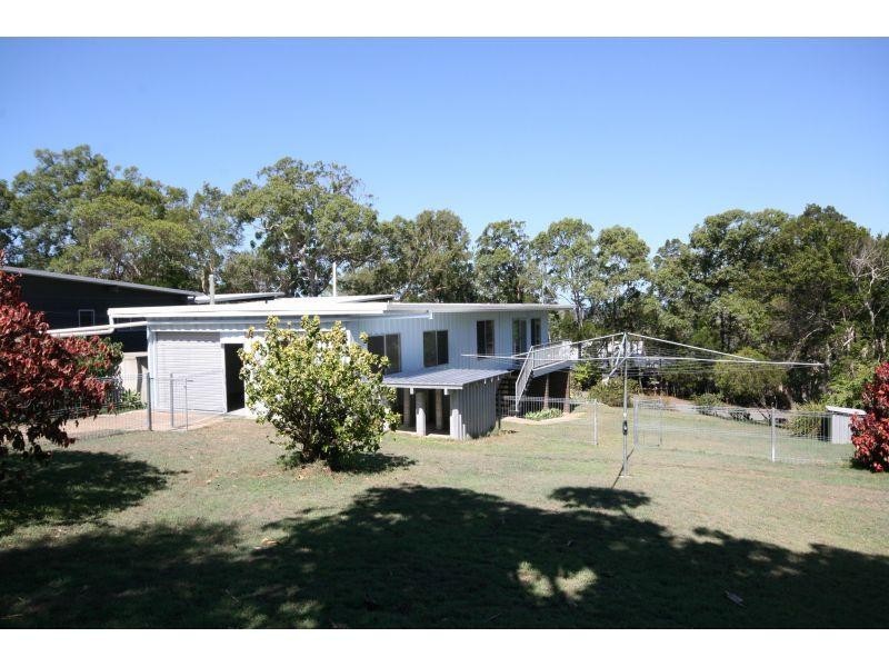 44 Boreen Parade, Boreen Point QLD 4565