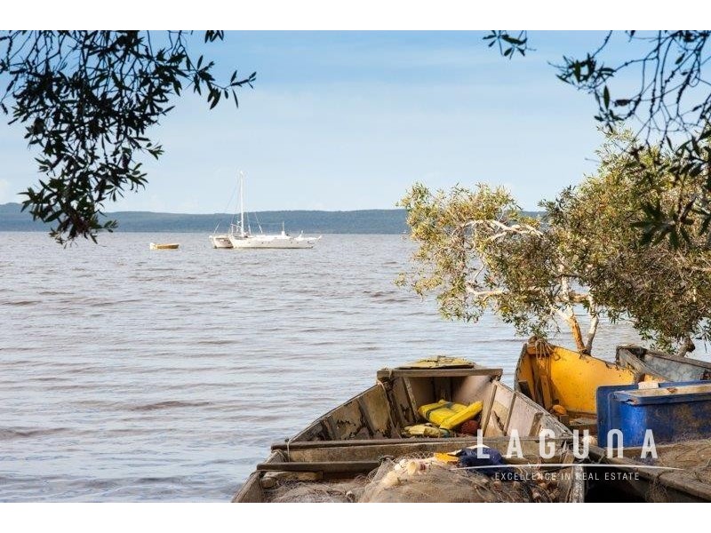 44 Boreen Parade, Boreen Point QLD 4565