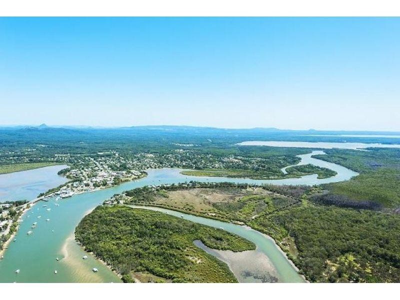 20 Noosa River Dve, Noosa North Shore QLD 4565