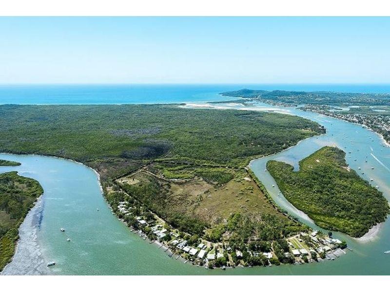 20 Noosa River Dve, Noosa North Shore QLD 4565
