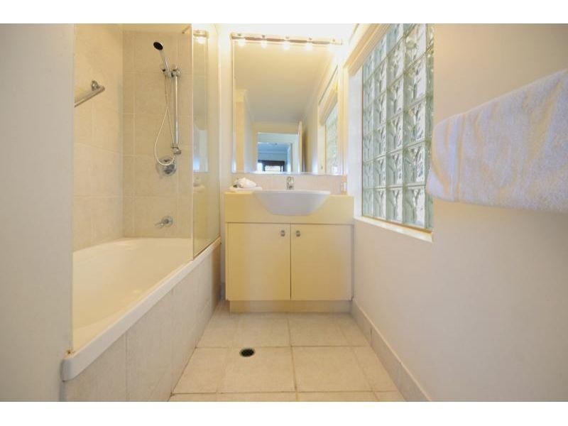 11/287 Gympie Terrace, Noosaville QLD 4566