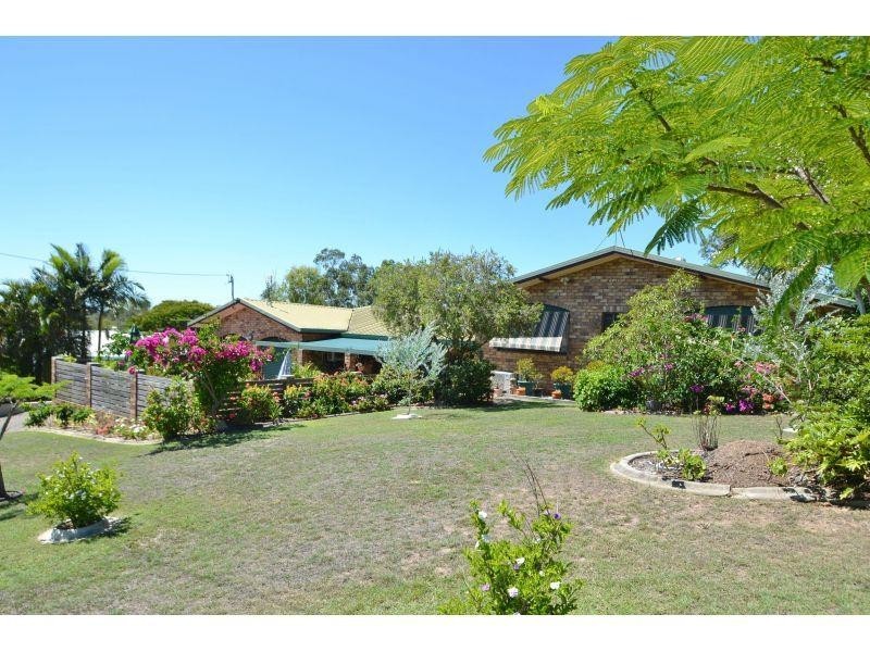 9 Luckona Court, Southside QLD 4570