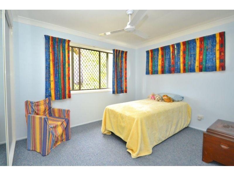 9 Luckona Court, Southside QLD 4570