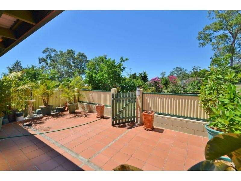 9 Luckona Court, Southside QLD 4570