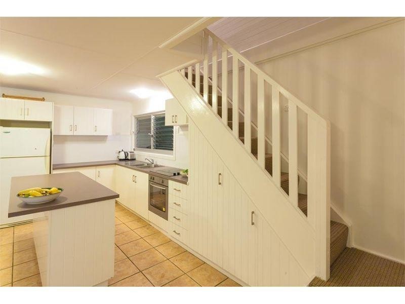 23 Noosa River Dr, Noosa Heads QLD 4567