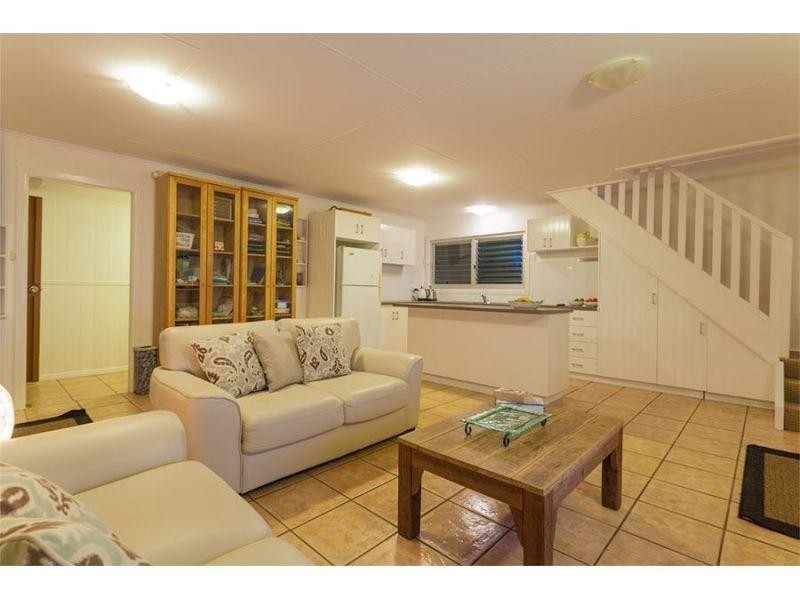 23 Noosa River Dr, Noosa Heads QLD 4567