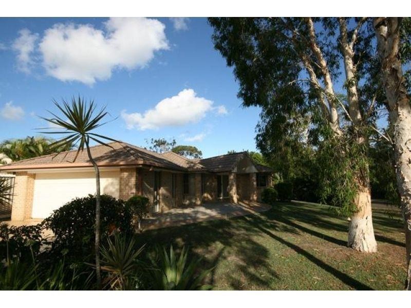 2 Honeyeater Avenue, Noosaville QLD 4566