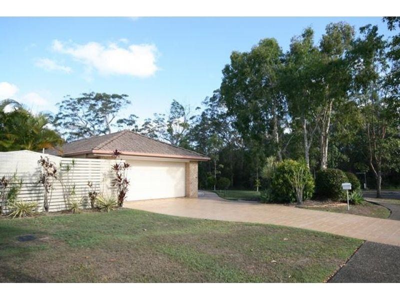 2 Honeyeater Avenue, Noosaville QLD 4566