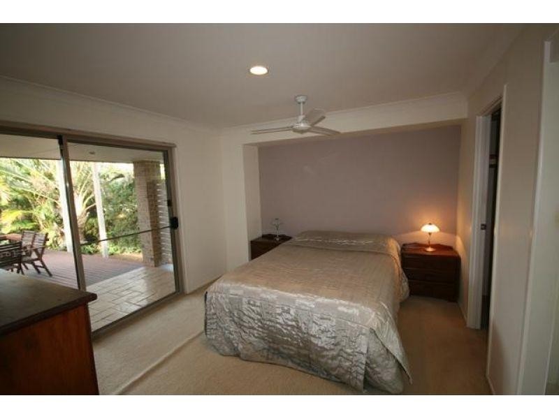 2 Honeyeater Avenue, Noosaville QLD 4566