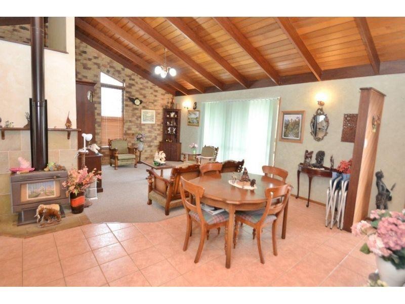 9  McAuliffe Road, Monkland QLD 4570