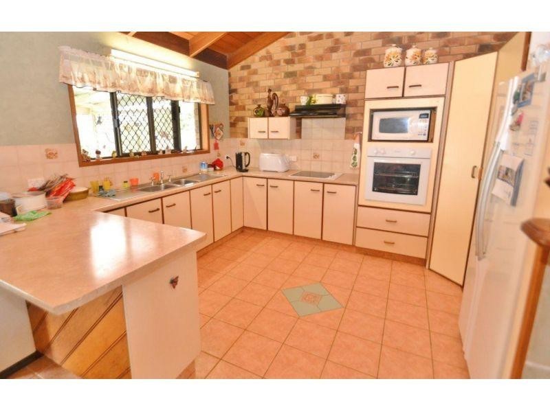 9  McAuliffe Road, Monkland QLD 4570