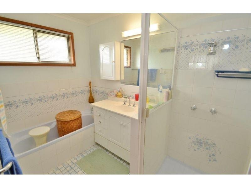 9  McAuliffe Road, Monkland QLD 4570