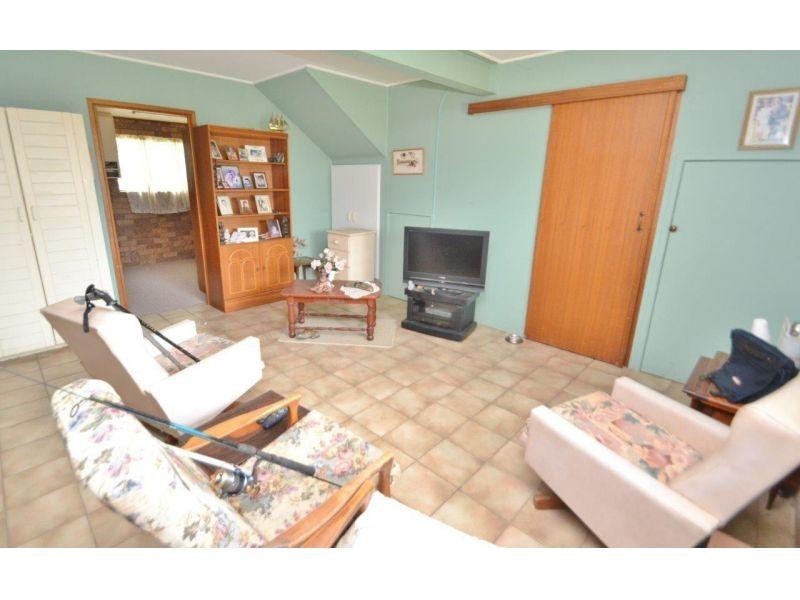 9  McAuliffe Road, Monkland QLD 4570