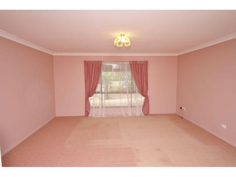 9 Castlereagh Court, Southside QLD 4570