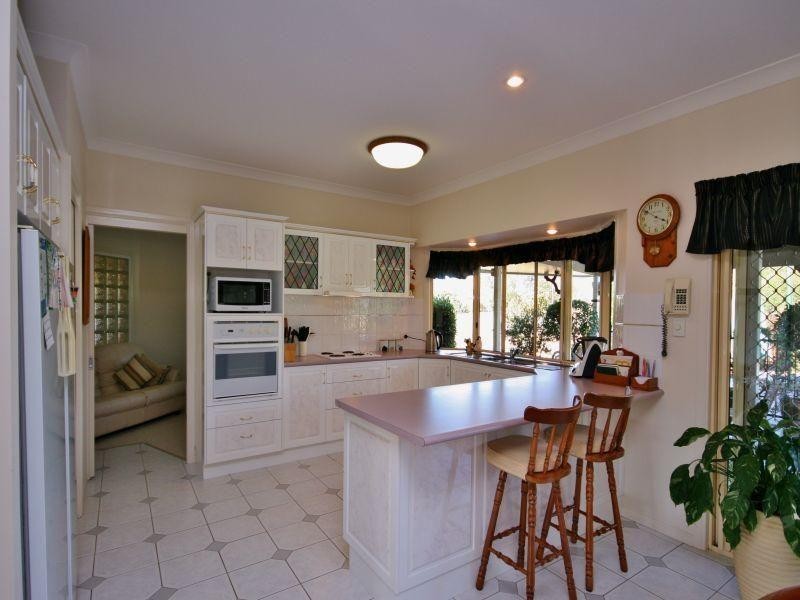 4 City View Drive, The Dawn QLD 4570
