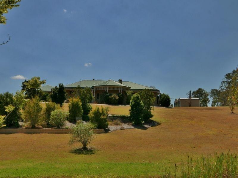 4 City View Drive, The Dawn QLD 4570