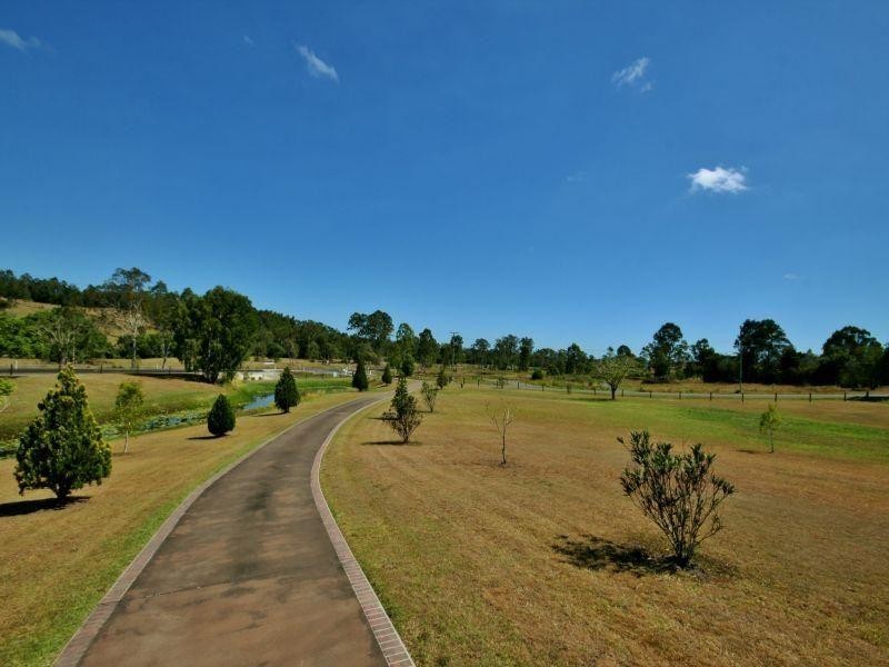 4 City View Drive, The Dawn QLD 4570