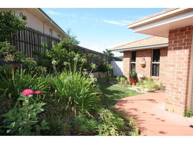 8 Managers Court, Jones Hill QLD 4570