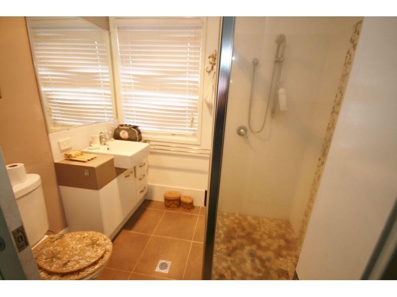 8 Managers Court, Jones Hill QLD 4570