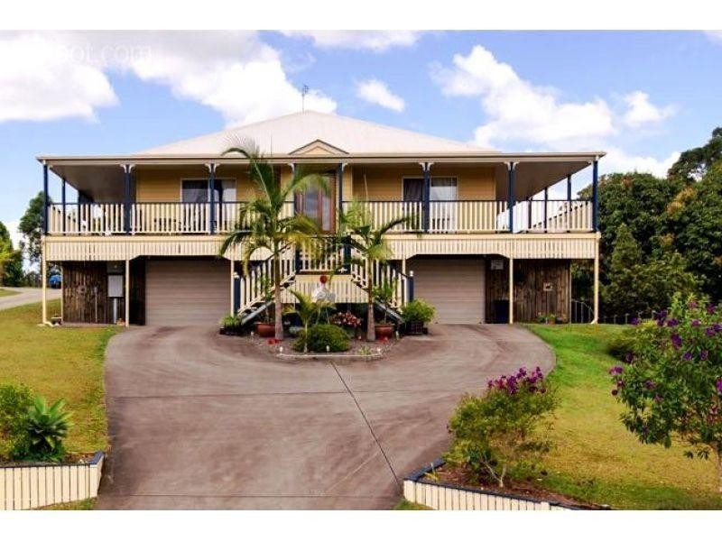 33 Kensington Drive, Cooroy QLD 4563