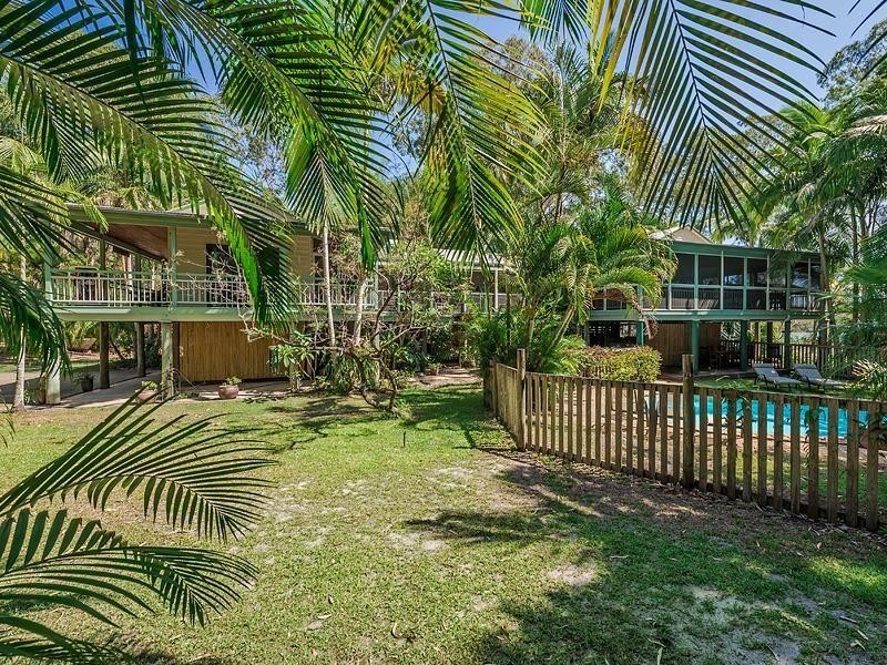 13 Maximillian Road, Noosa North Shore QLD 4565