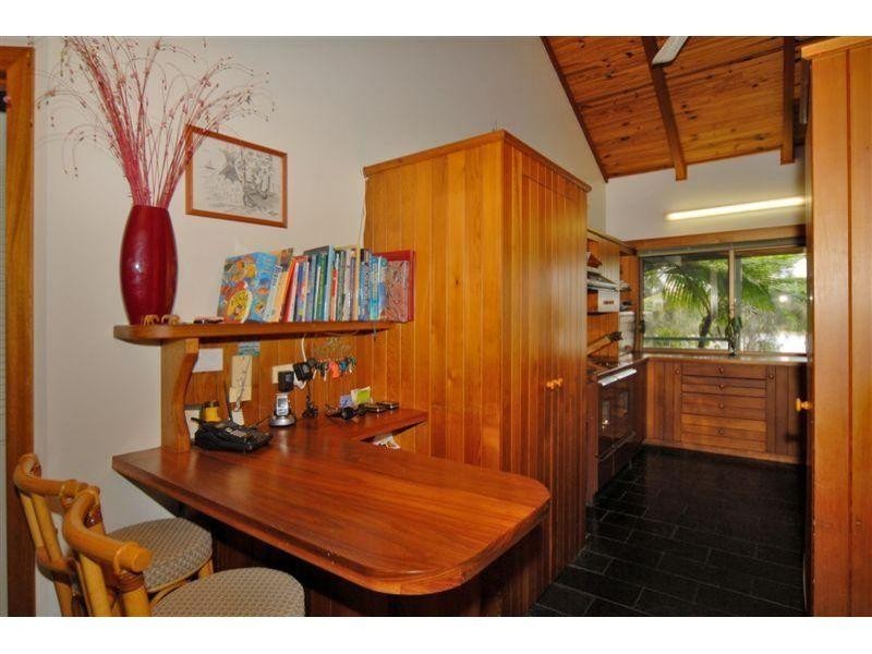 13 Maximillian Road, Noosa North Shore QLD 4565