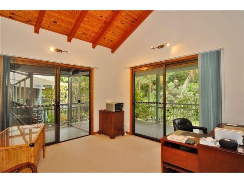 13 Maximillian Road, Noosa North Shore QLD 4565