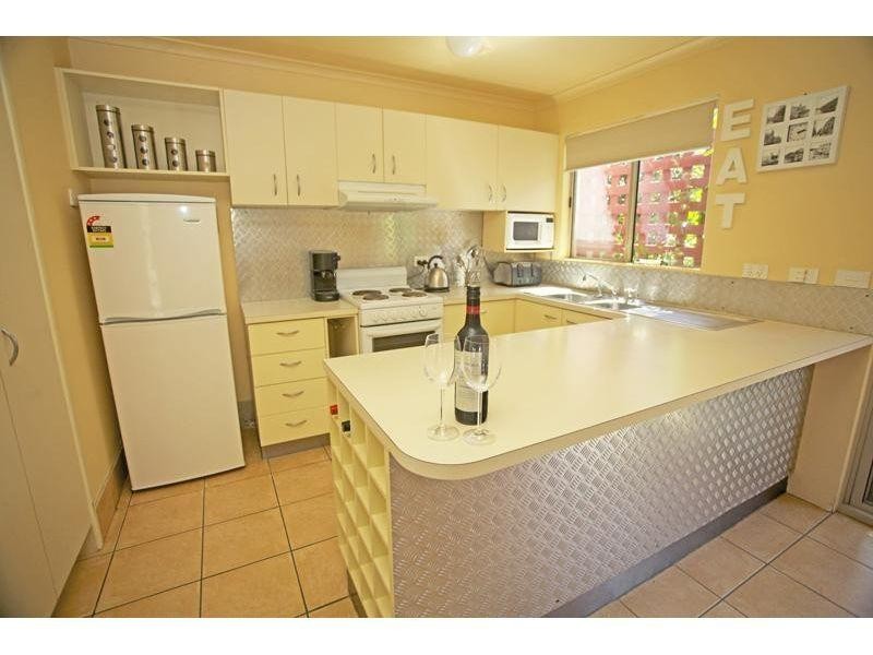 107/24 Lake Weyba Dr, Noosaville QLD 4566