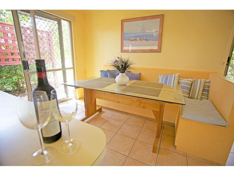 107/24 Lake Weyba Dr, Noosaville QLD 4566