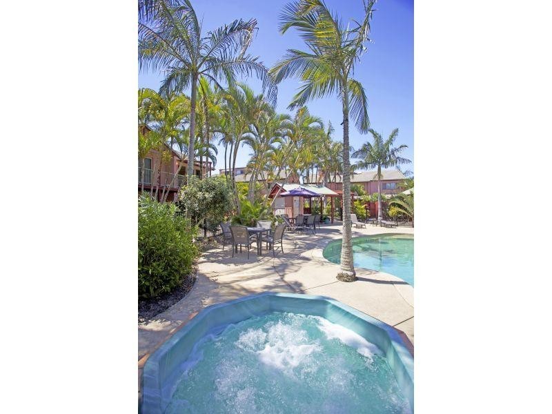 107/24 Lake Weyba Dr, Noosaville QLD 4566