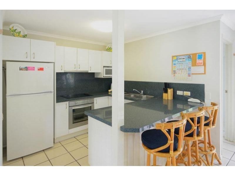 6/12 Robert Street, Noosaville QLD 4566