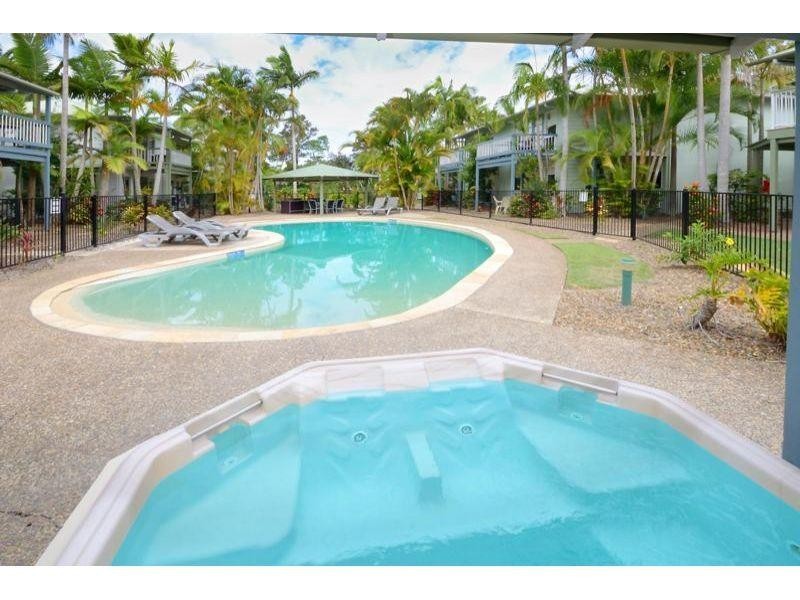 6/12 Robert Street, Noosaville QLD 4566
