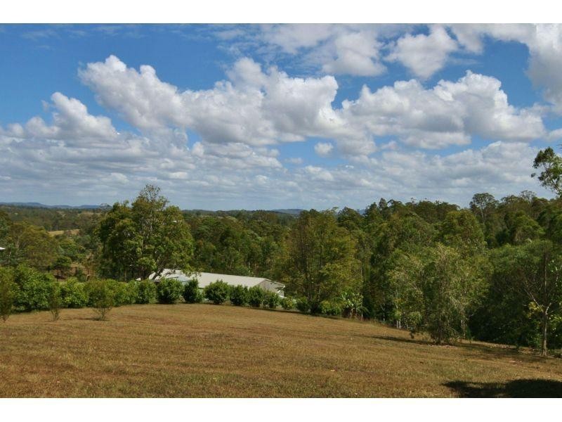 8 Valley Vista Road, The Dawn QLD 4570