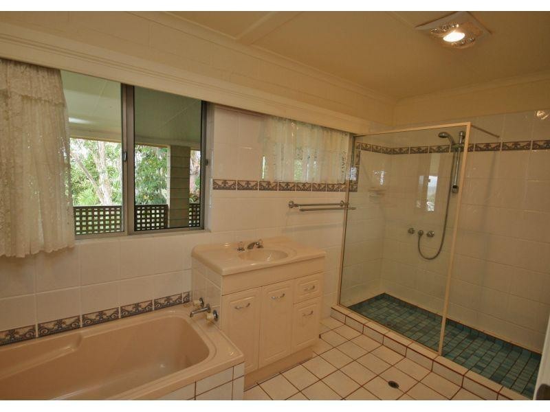 8 Valley Vista Road, The Dawn QLD 4570