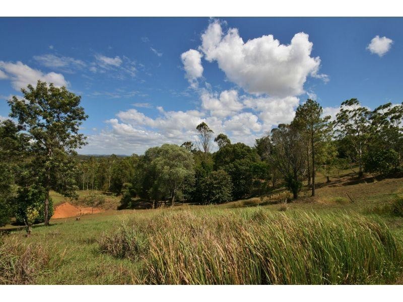 8 Valley Vista Road, The Dawn QLD 4570