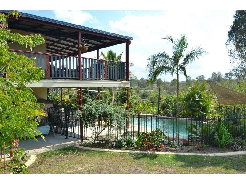 30 Robert Road, Chatsworth QLD 4570