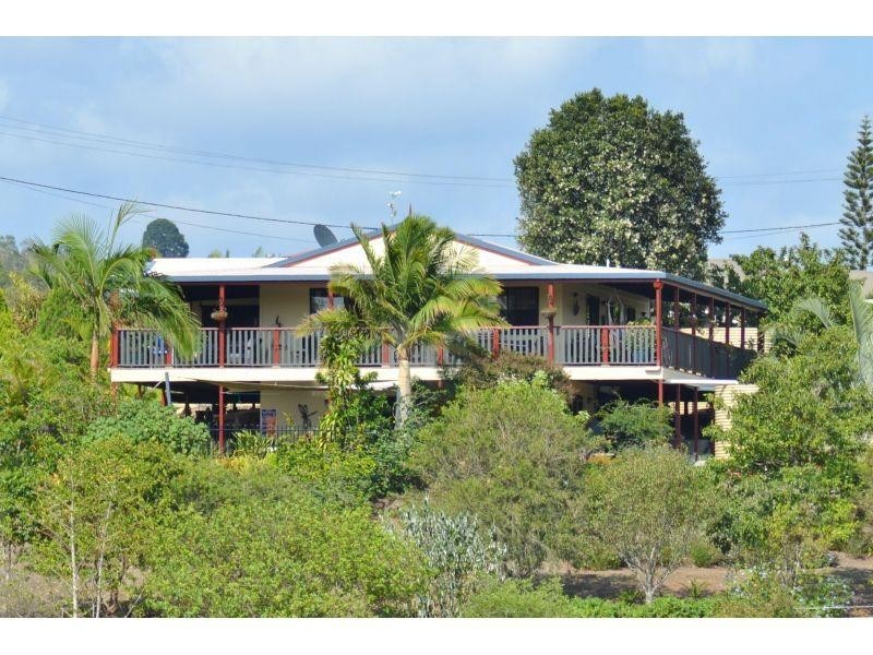 30 Robert Road, Chatsworth QLD 4570