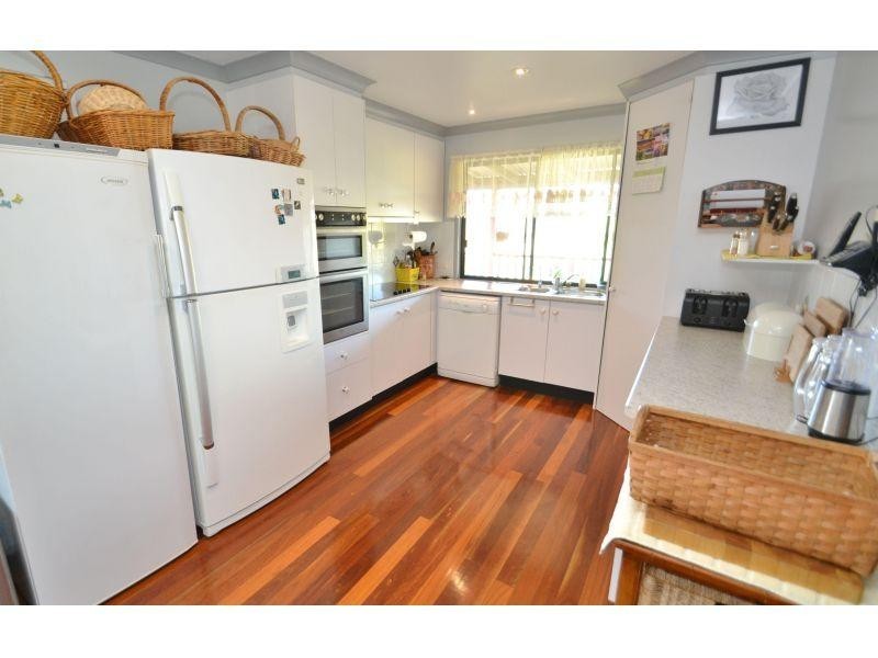 30 Robert Road, Chatsworth QLD 4570